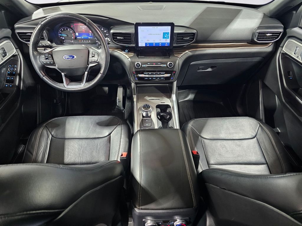 Used 2020 Black Ford Limited image 5