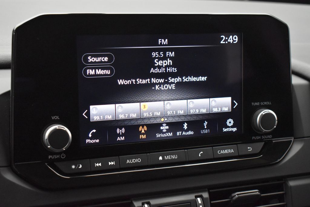 Thumbnail: 2023 Nissan Pathfinder - 17