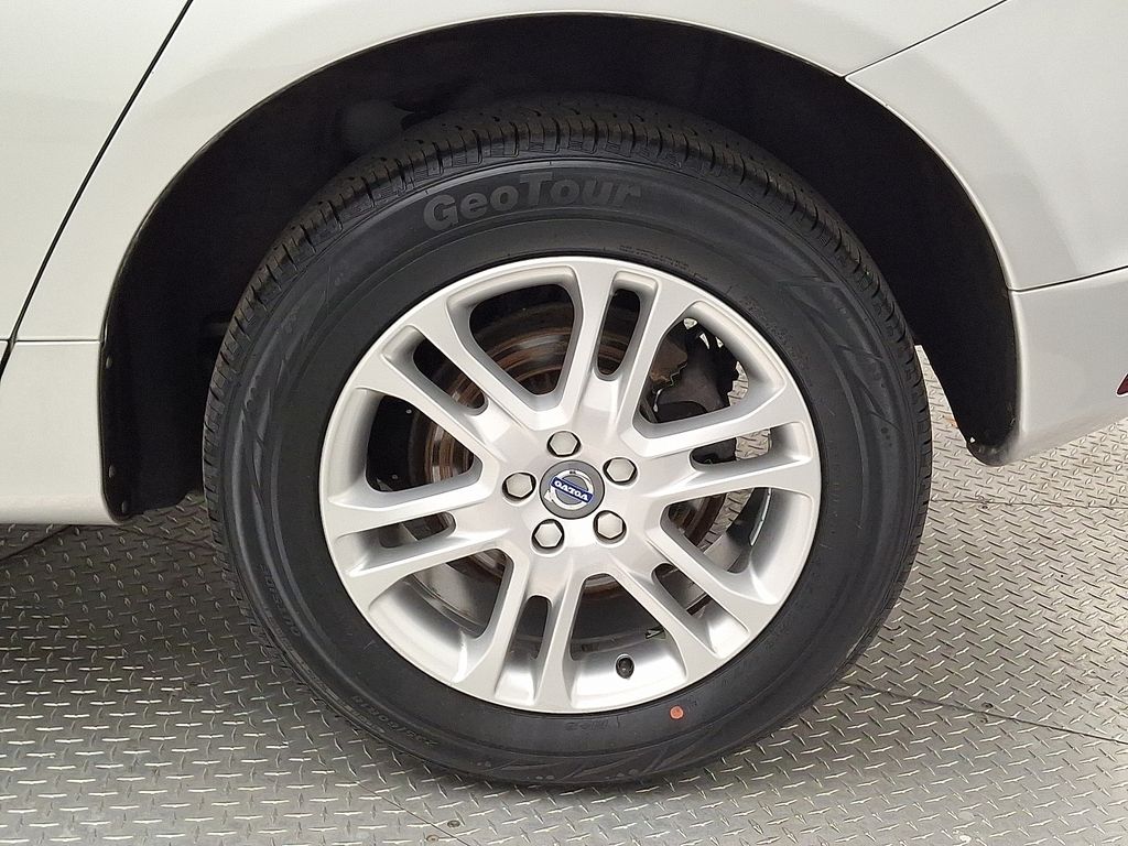 Thumbnail: 2016 Volvo XC60 - 7