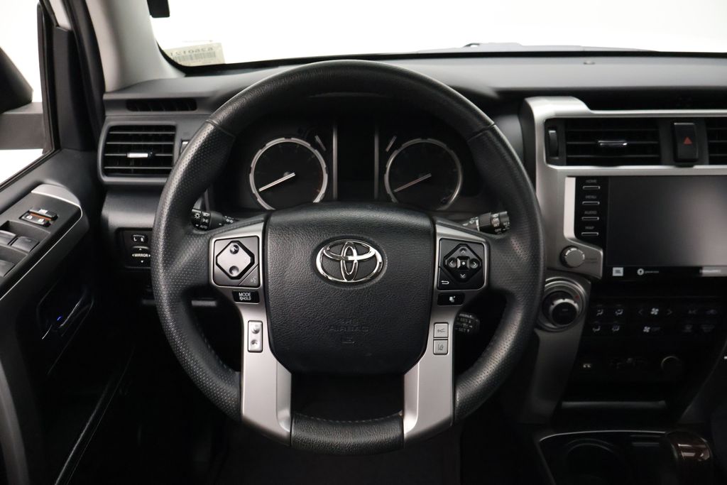 Thumbnail: 2021 Toyota 4Runner - 23