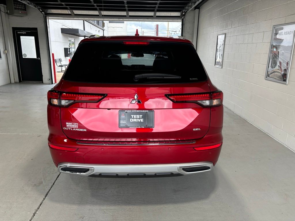 Used 2024 Mitsubishi Outlander SUV