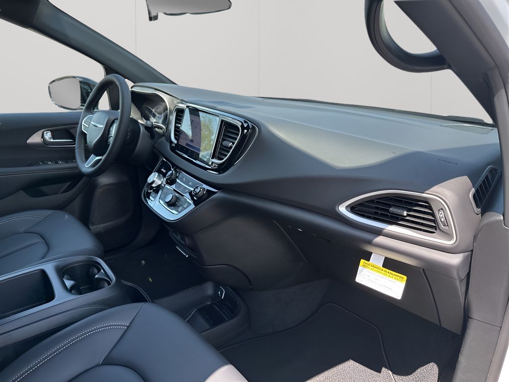 New 2026 White Chrysler LX image 21