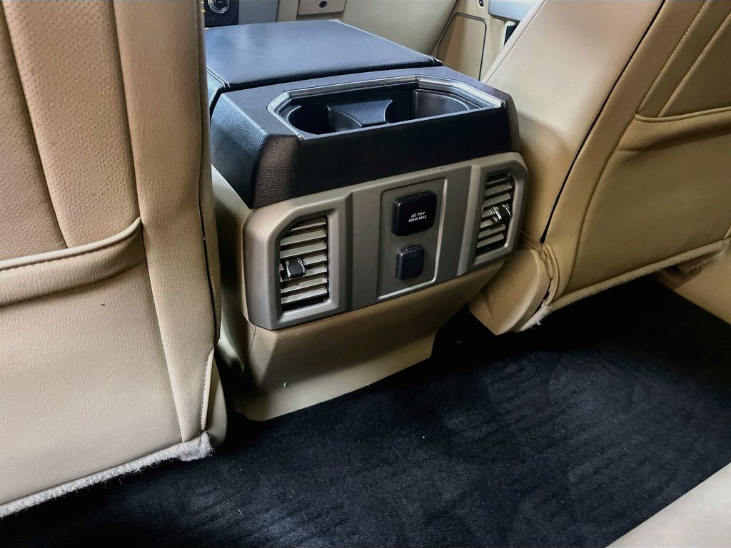 Used 2015 Caribou Metallic Ford Lariat image 24