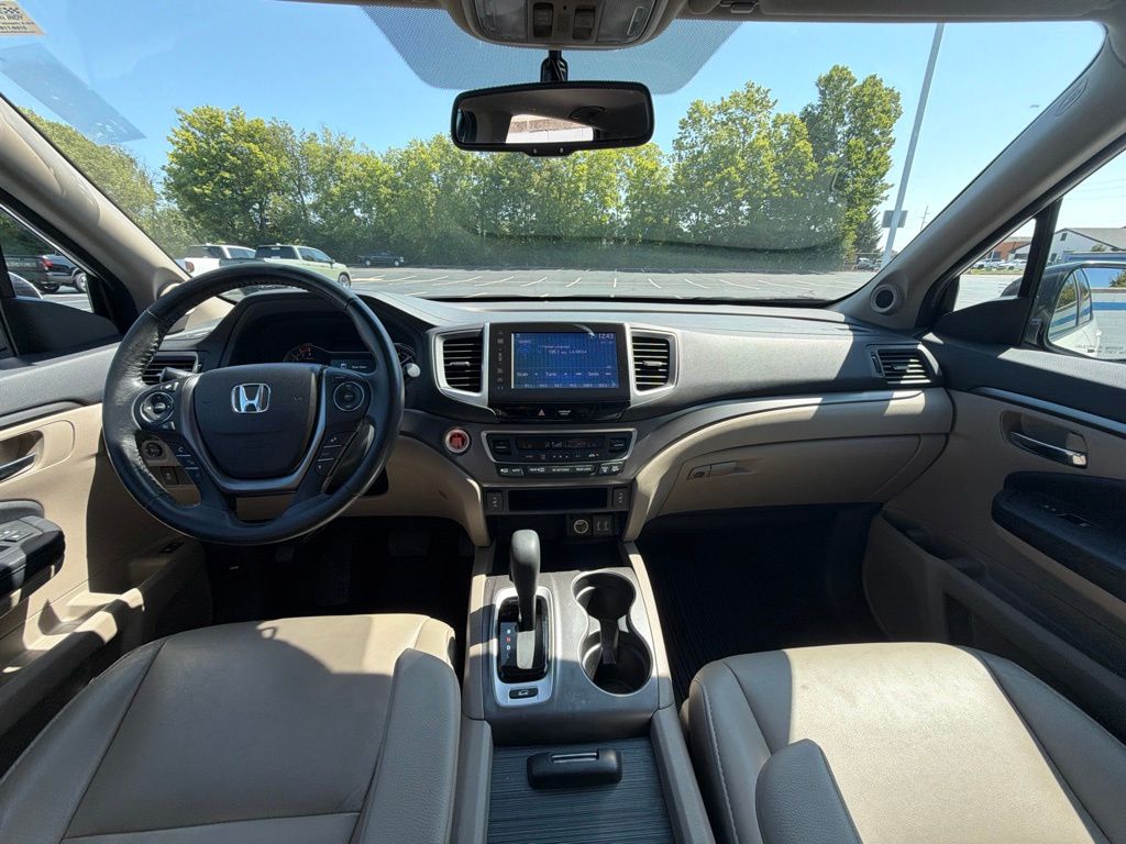 Thumbnail: 2016 Honda Pilot - 12