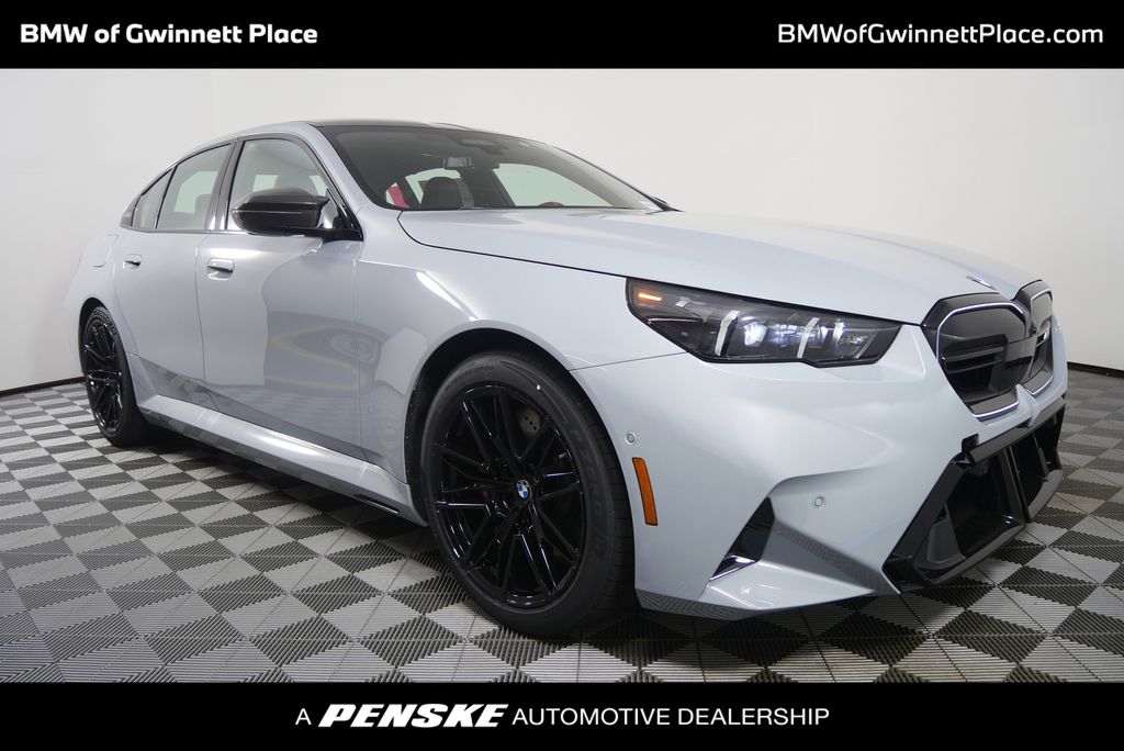 Thumbnail: 2026 BMW M5 - 1