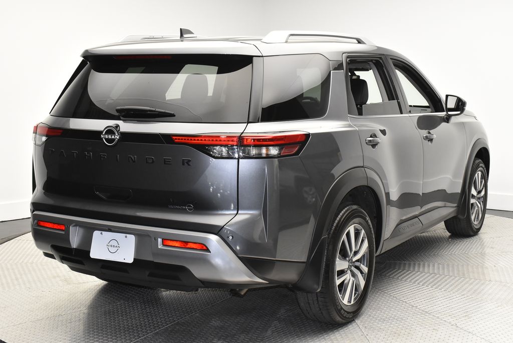 Thumbnail: 2023 Nissan Pathfinder - 5