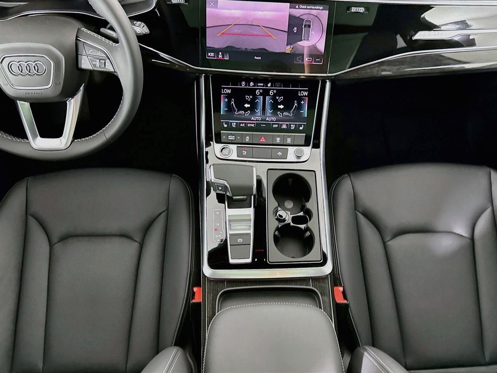 Thumbnail: 2026 Audi Q7 - 16