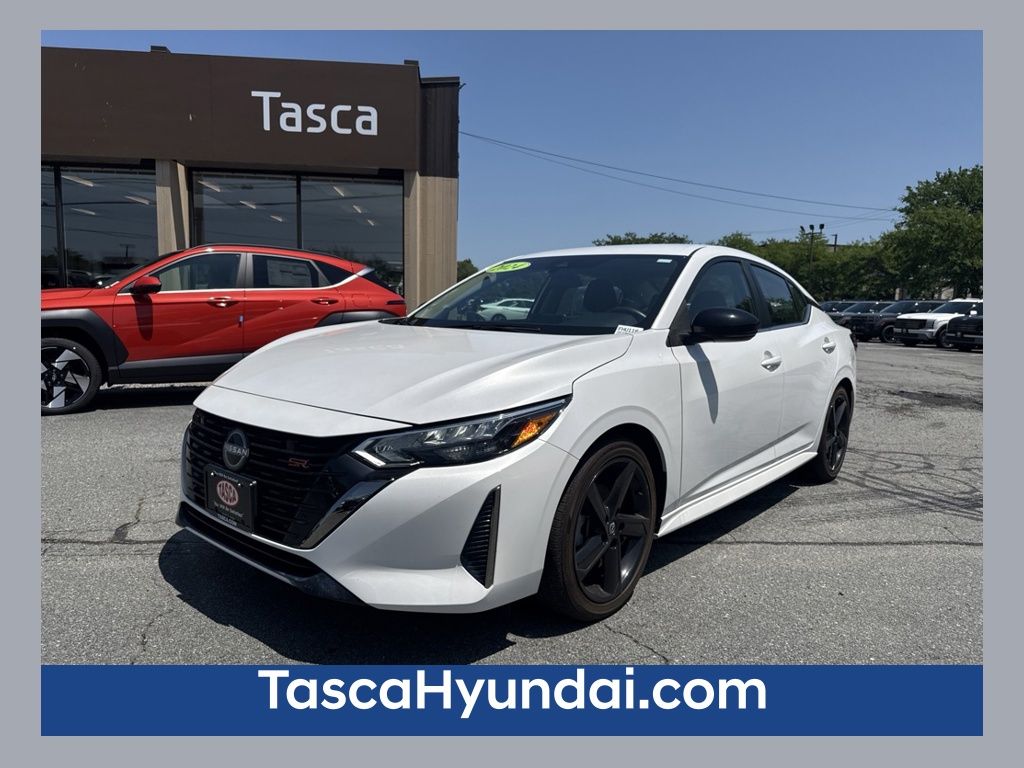 Aspen White Tricoat 2024 Nissan Sentra Sedan Front-Wheel Drive Continuously Variable Transmission