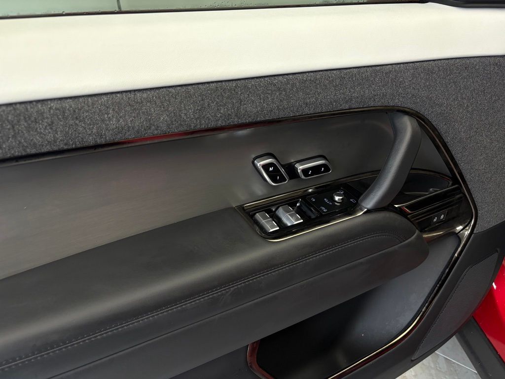 Thumbnail: 2024 Land Rover Range Rover Sport - 22