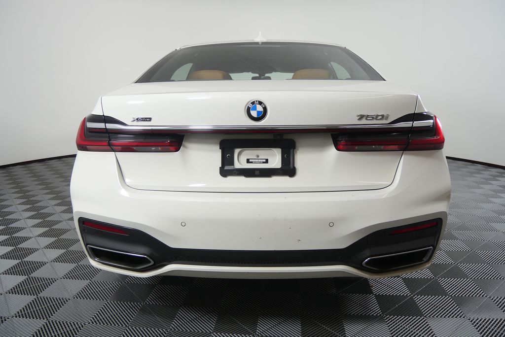 Thumbnail: 2022 BMW 7 Series - 4