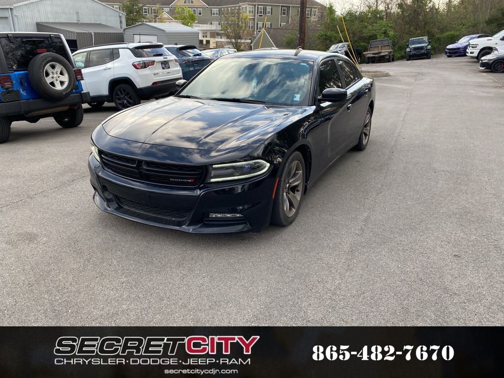Pitch Black Clearcoat 2018 Dodge Charger SXT Plus RWD Sedan Rear-Wheel Drive 8-Speed Automatic