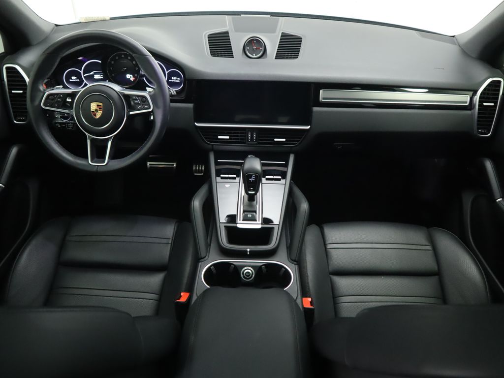 Thumbnail: 2020 Porsche Cayenne - 13