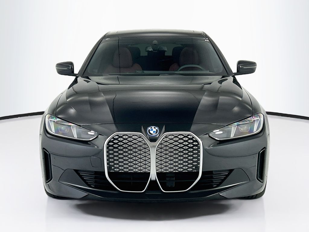 Thumbnail: 2025 BMW i4 - 10