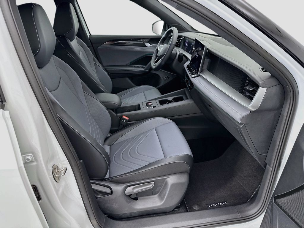 Thumbnail: 2026 Volkswagen Tiguan - 18