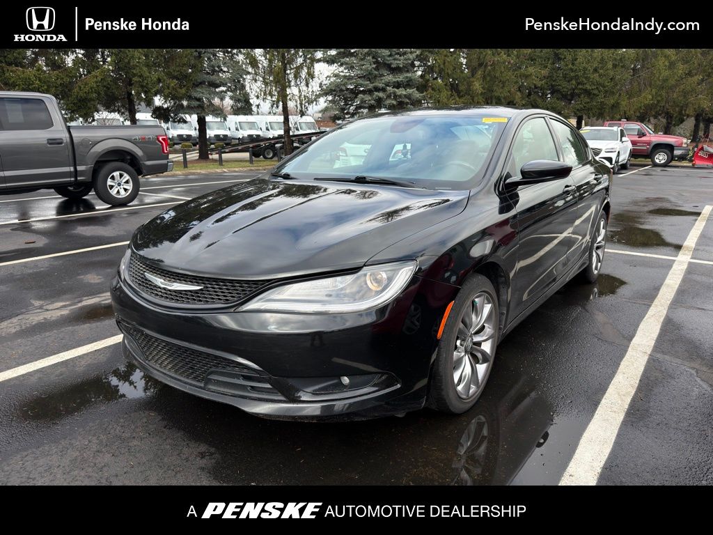 2015 Chrysler 200 S -
                  Indianapolis, IN