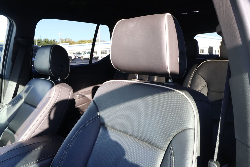 Thumbnail: 2023 Chevrolet Traverse - 11