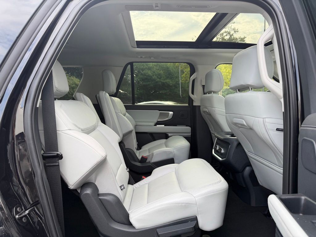 2025 Ford Expedition Platinum MAX