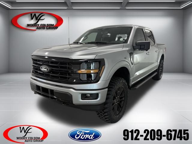 Iconic Silver Metallic 2026 Ford F-150 XLT SuperCrew 4WD Pickup Truck Four-Wheel Drive Automatic