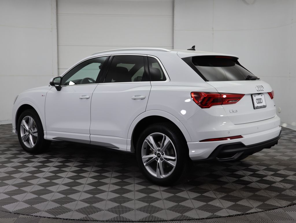 2024 Audi Q3  7