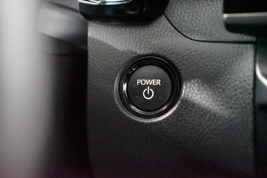 Thumbnail: 2025 Toyota Camry - 23