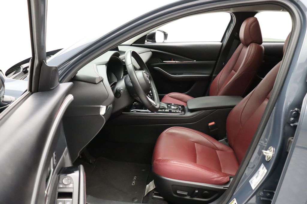 2024 Mazda CX-30 Carbon 14