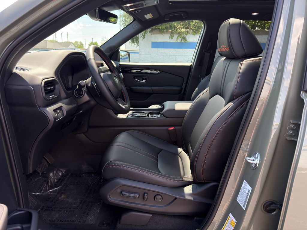 Thumbnail: 2026 Honda Pilot - 17