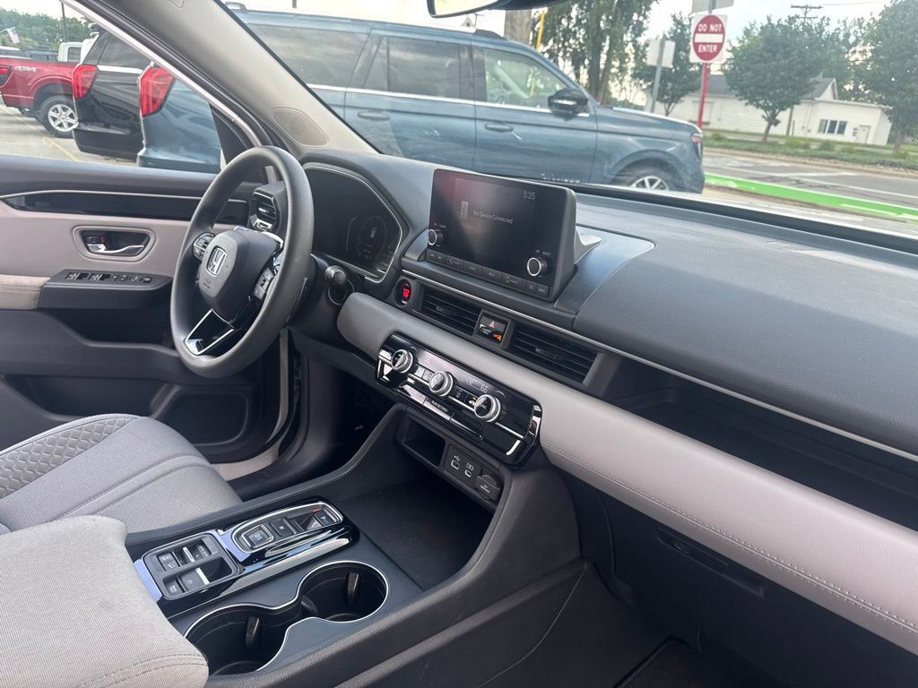 Certified Used 2023  Honda LX image 35