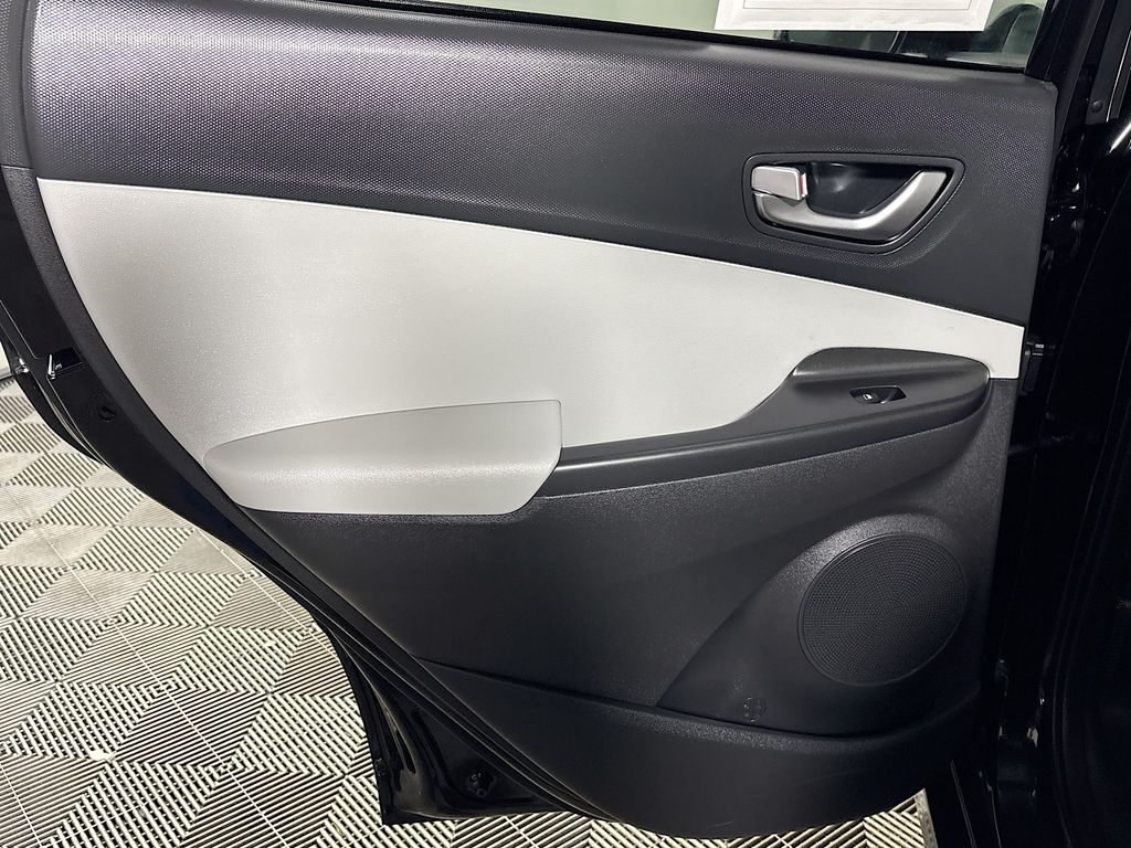 2023 Hyundai Kona Electric SE