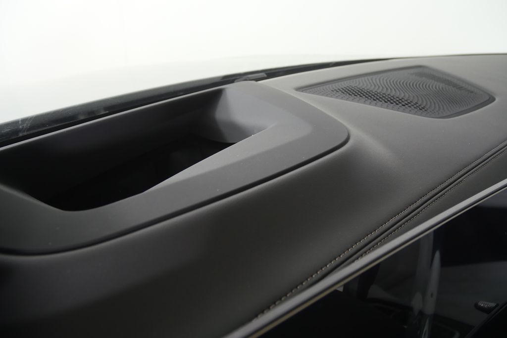 Thumbnail: 2026 BMW X5 - 18
