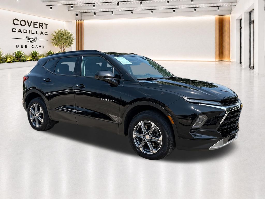 Black 2024 Chevrolet Blazer SUV / Crossover Front-Wheel Drive 9-Speed Automatic Overdrive