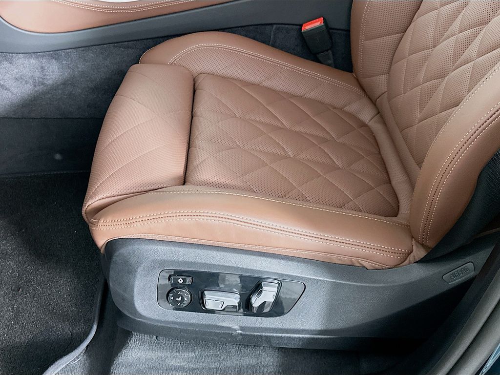 2026 BMW X5 sDrive40i 21
