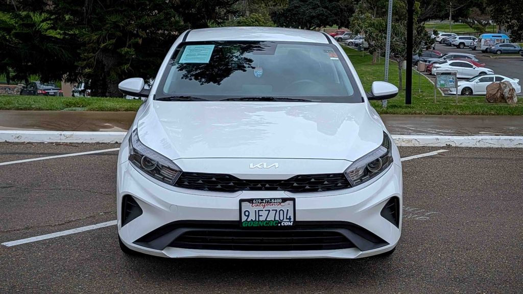 Used 2024 Kia Forte LXS 4D Sedan