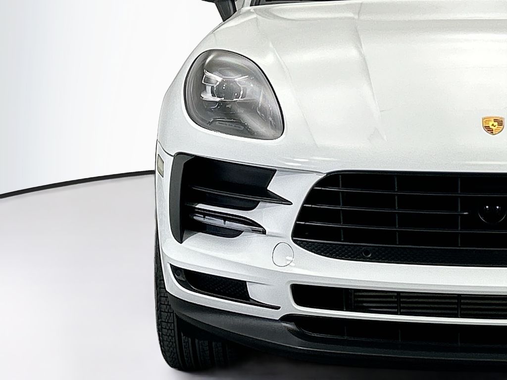 Thumbnail: 2020 Porsche Macan - 12