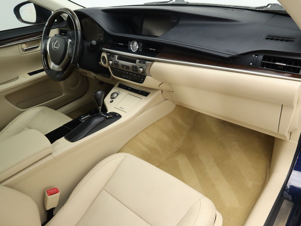 2013 Lexus ES 350 18