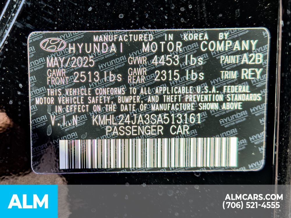 Certified Used 2025 Black Hyundai SE image 31