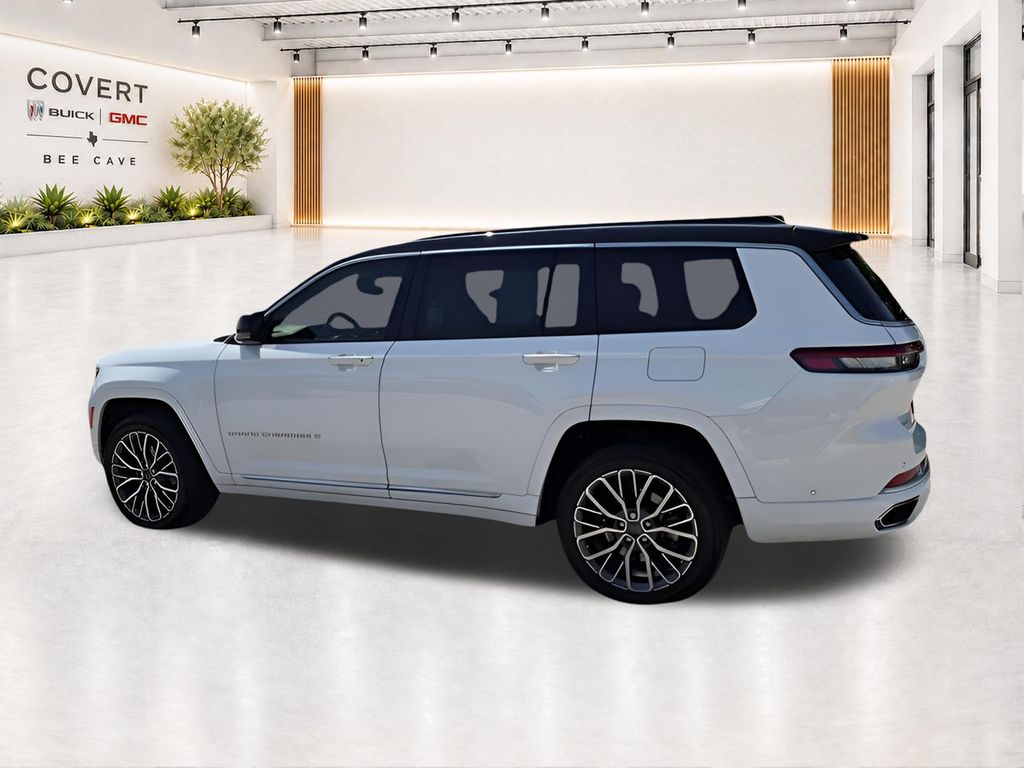 Used 2025 White Jeep Summit image 10