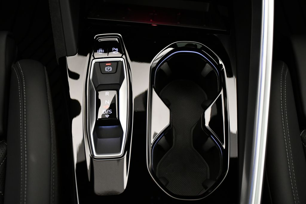 Thumbnail: 2025 Audi SQ5 - 28