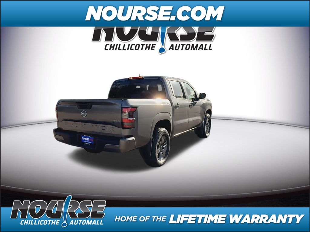 2025 Nissan Frontier SV photo