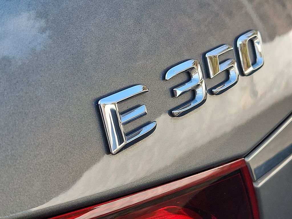 Thumbnail: 2015 Mercedes-Benz E-Class - 31