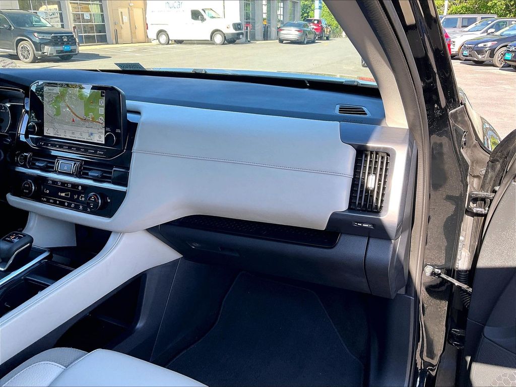 2023 Nissan Pathfinder — photo 13