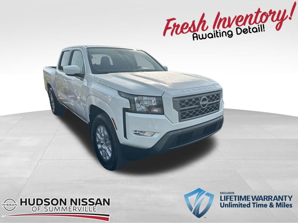 2024 Glacier White Nissan Frontier SV Truck