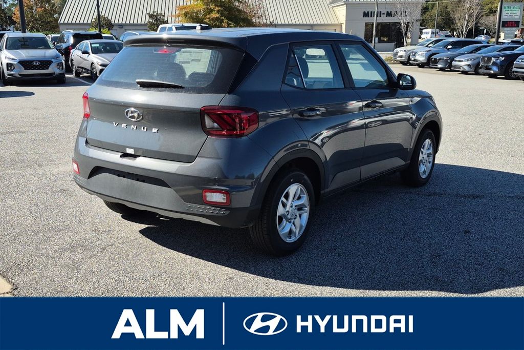 New 2026 Gray Hyundai SE image 6