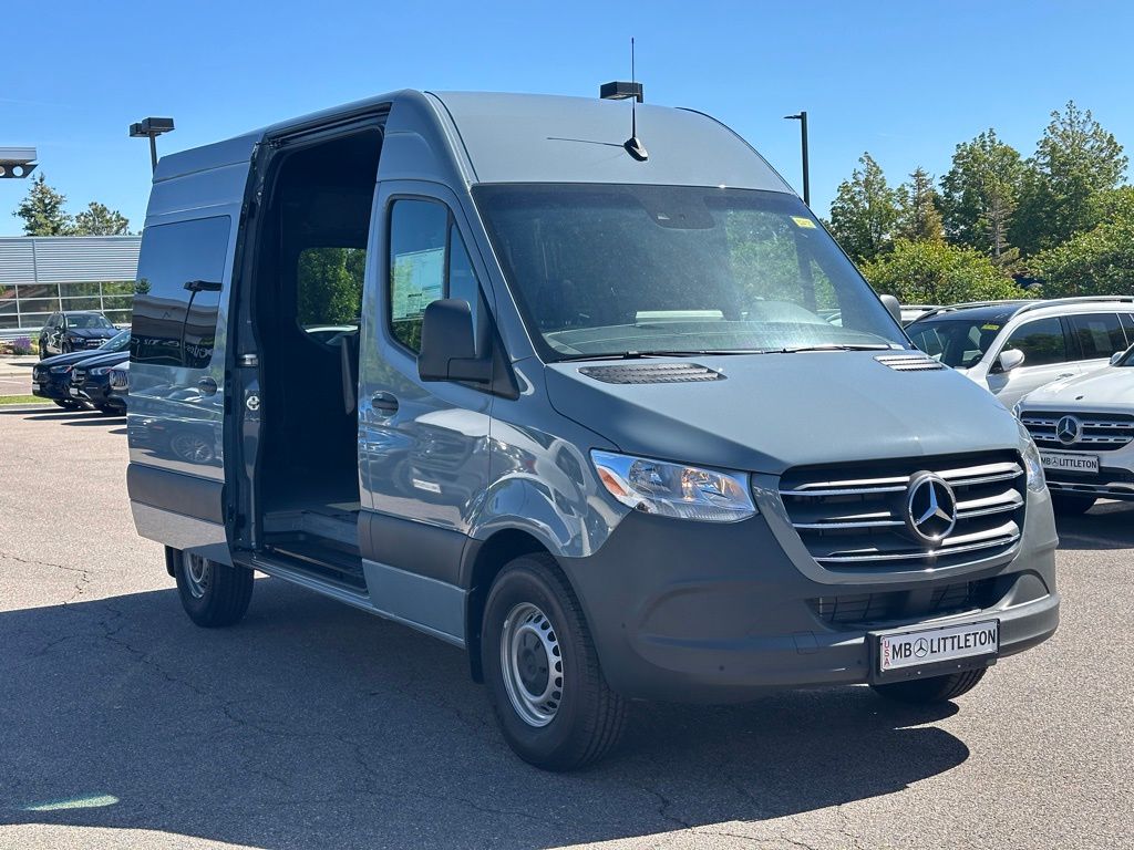 2024 Mercedes-Benz Sprinter 2500 Crew 144 WB 24