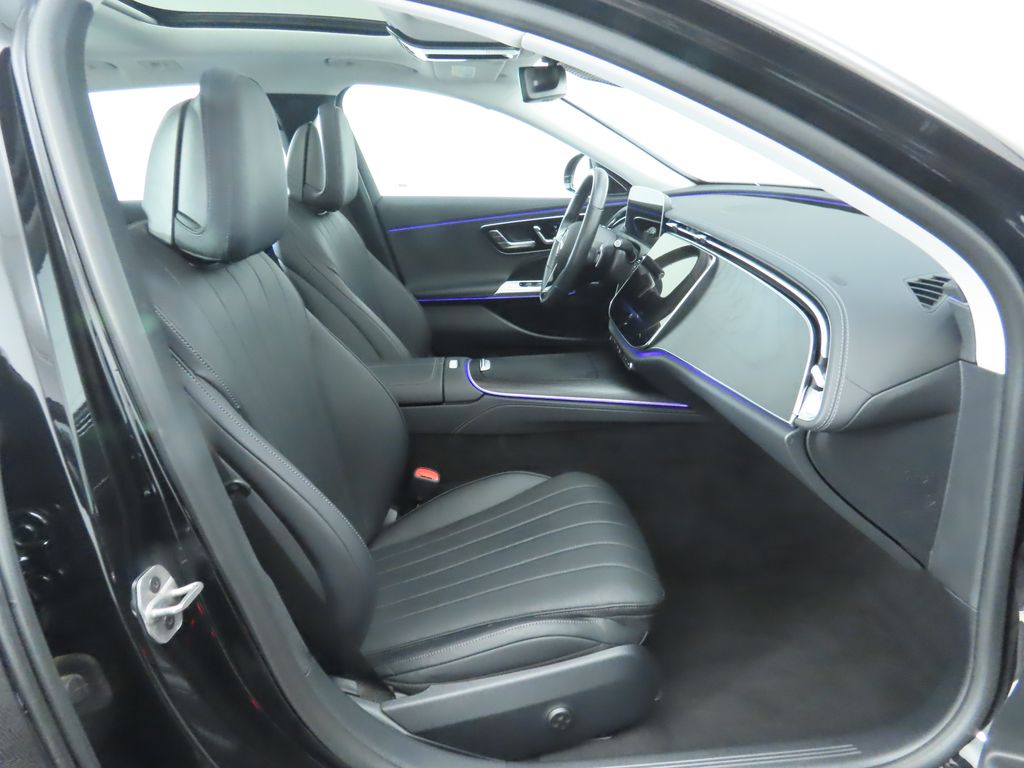 Thumbnail: 2025 Mercedes-Benz E-Class - 21