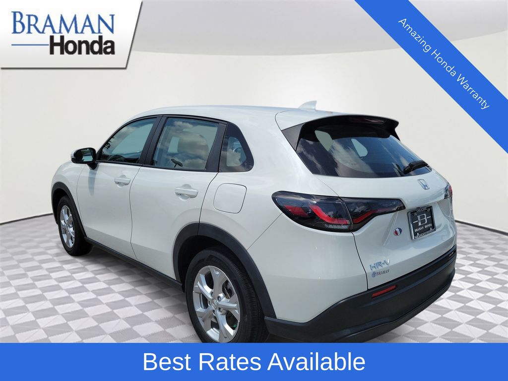 Certified Used 2024 White Honda LX image 4