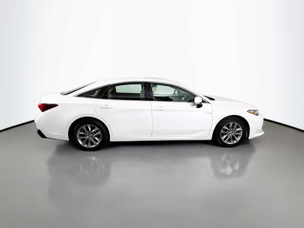 Thumbnail: 2021 Toyota Avalon - 4