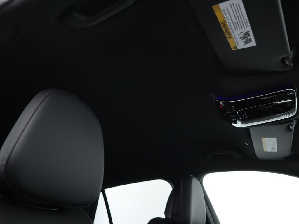 Thumbnail: 2025 Mercedes-Benz GLC - 18