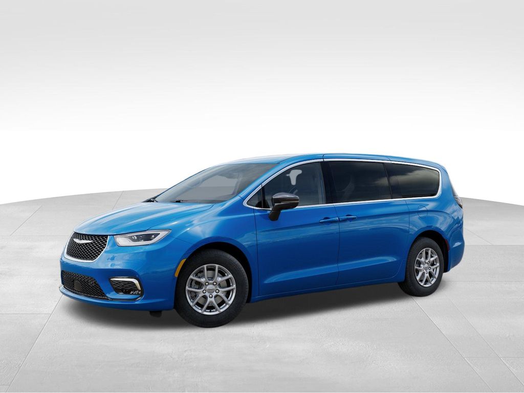2026 Chrysler Pacifica Select's photo