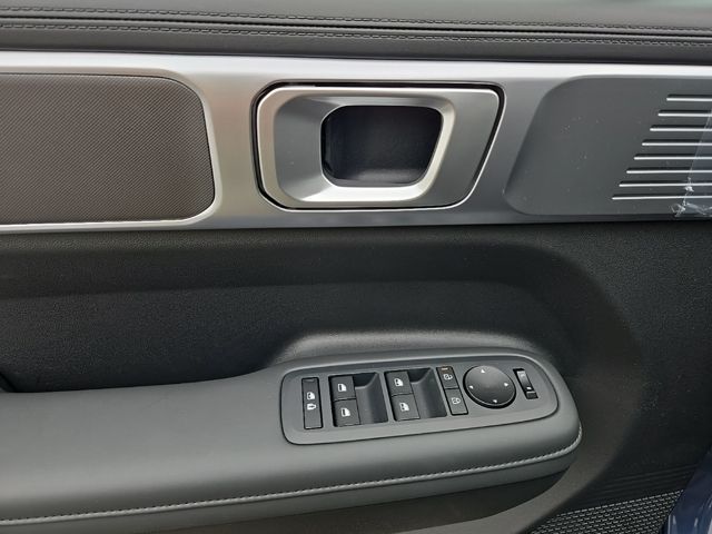 2025 Hyundai Santa Fe SEL 18
