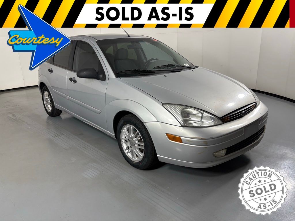 CD Silver Clearcoat 2003 Ford Focus ZX5 Hatchback Front-Wheel Drive 4-Speed Automatic
